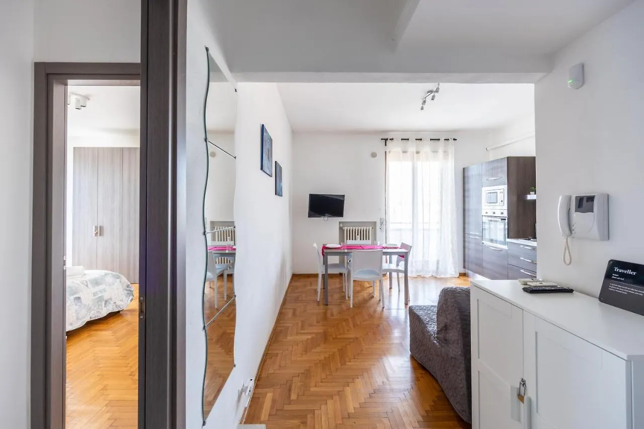 Terrazza Con VistaCasa Con Parcheggio Gratuito Apartment Milan