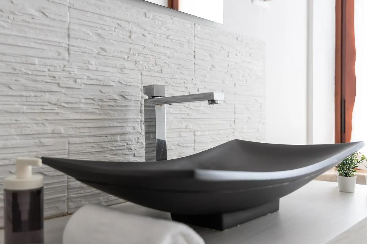 Terrazza Con VistaCasa Con Parcheggio Gratuito Apartment Milan